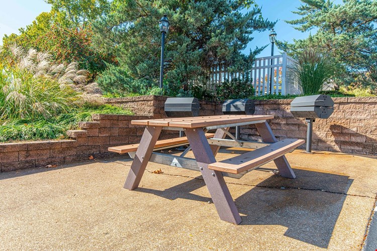 Brentwood Place Image 14