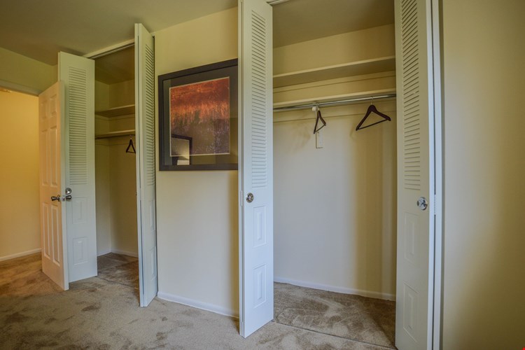 Apartments At Summit Gardens Philadelphia