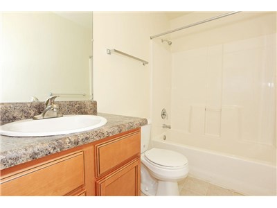 Maplewood Apartments Image 10