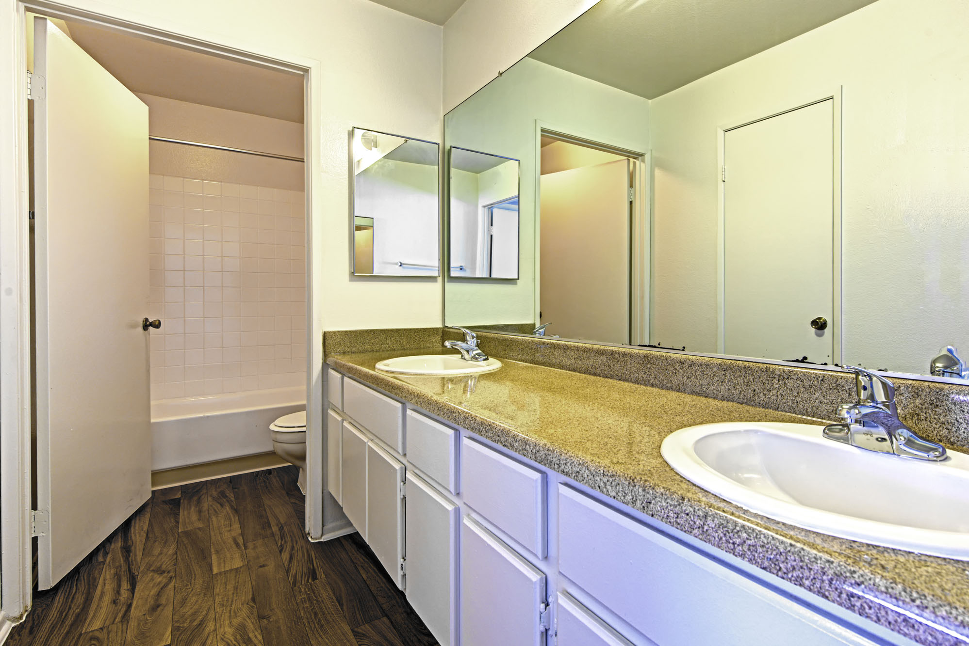 Deerwood Apartments Image 18