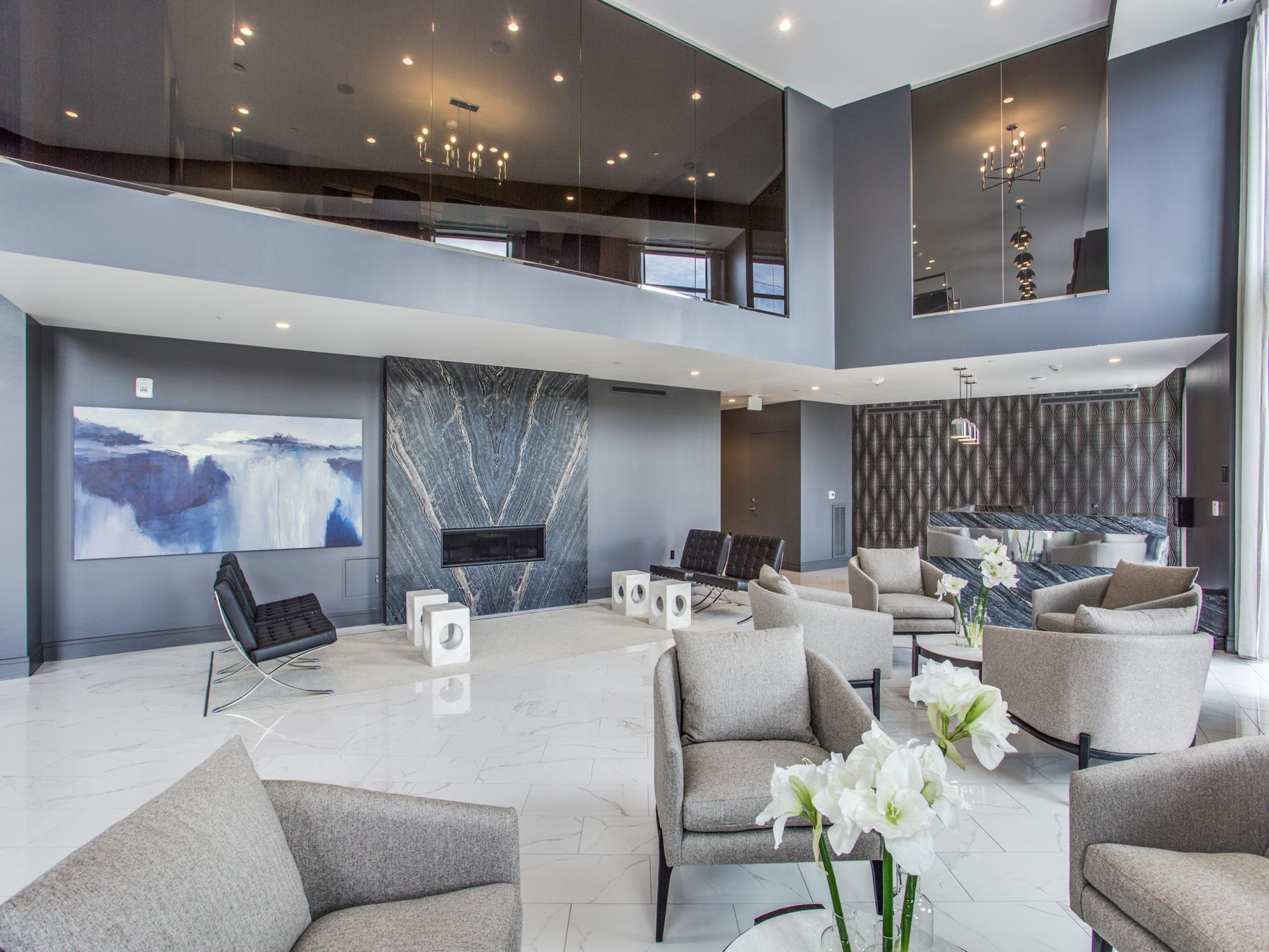 South Main Building Image 7