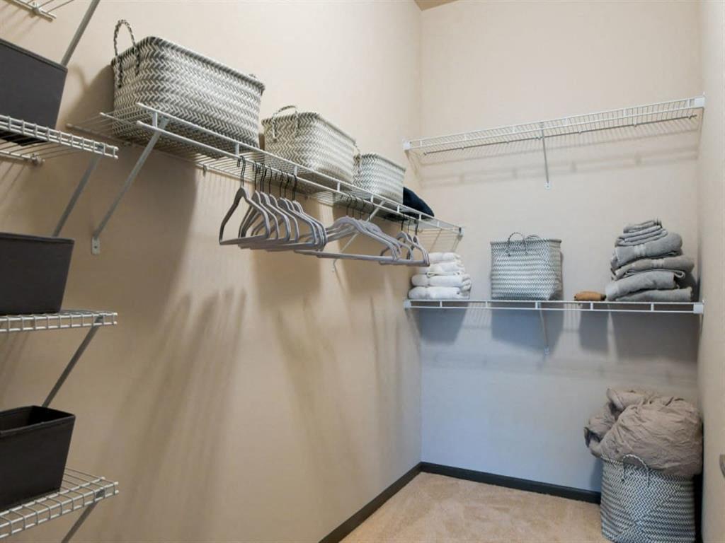 Bluebird Row Apartments Image 47