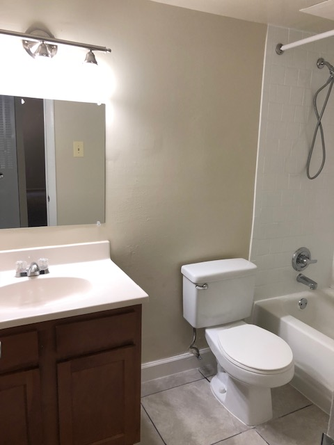 Middletowne & The Dona Image 113