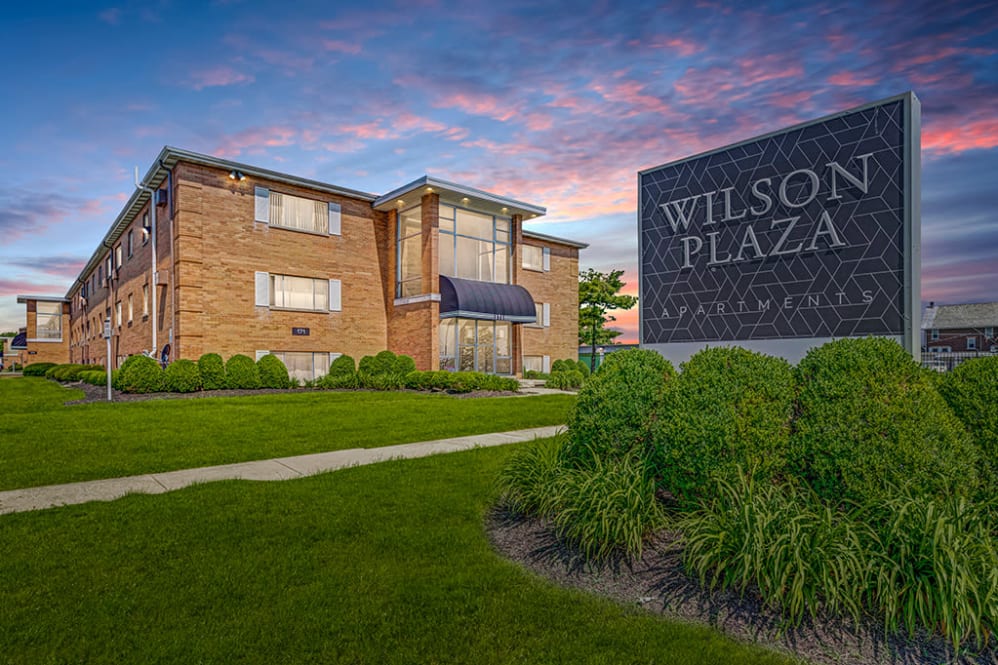 Wilson Plaza Image 2