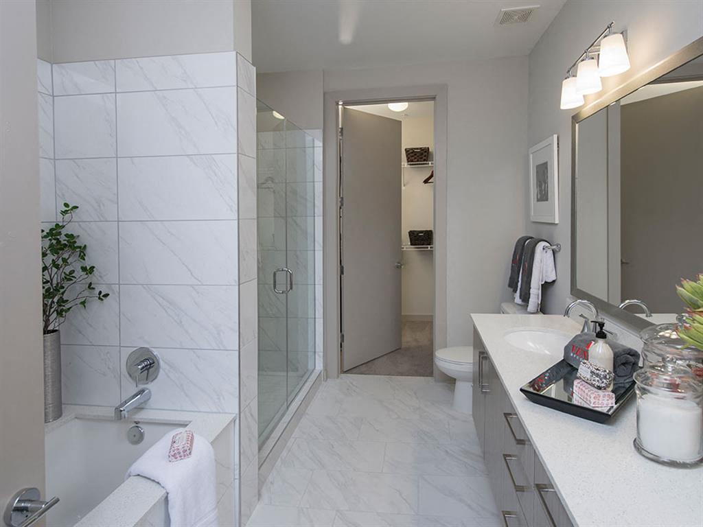 Venue Brookwood Apartments Image 20