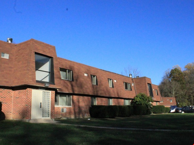 Hollow Run Apartments Image 1