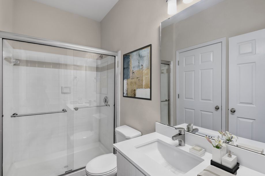 Camden Governors Village Image 15