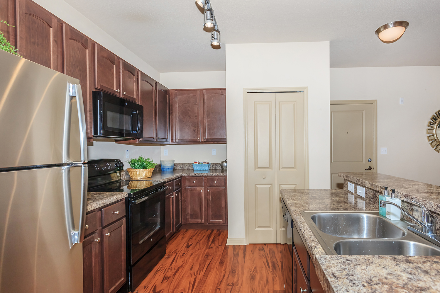 Riversong Apartment Homes Image 3