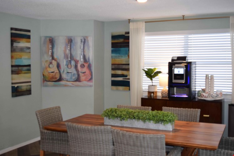 Somerset Apartments Image 12