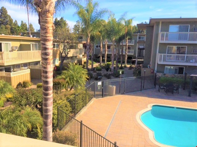 Park Plaza Apartments Image 3