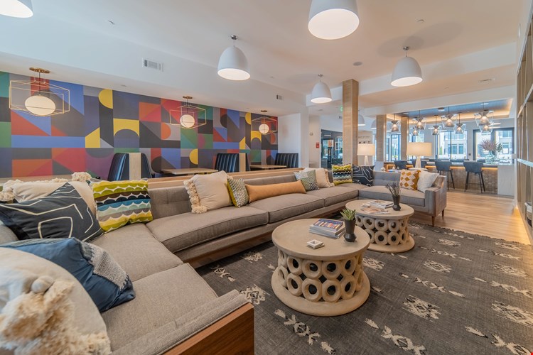 University Hill Image 5