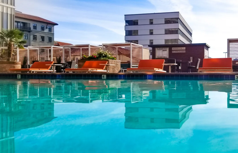 Two50 Downtown Image 1