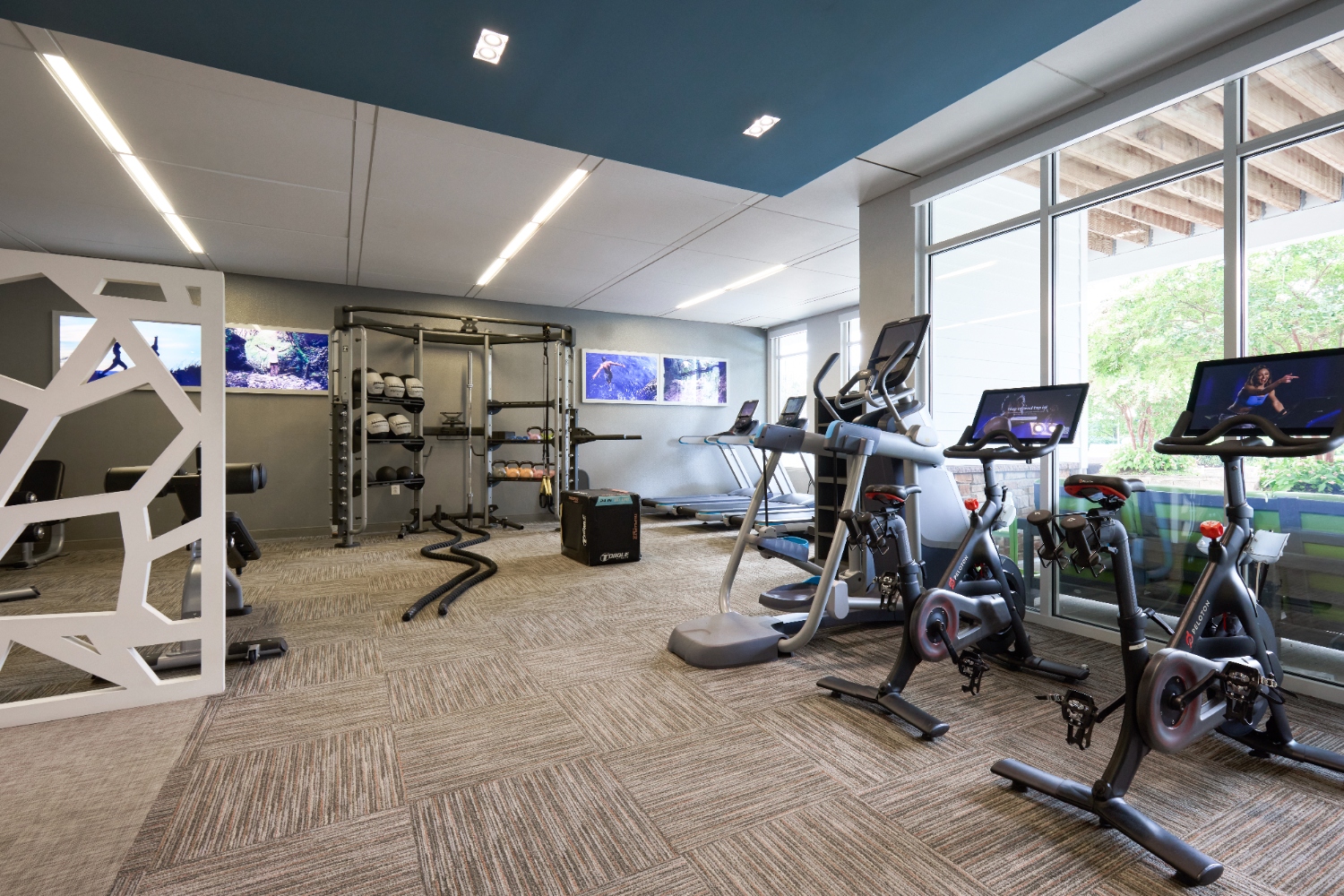 Lakeside Apartments Image 49