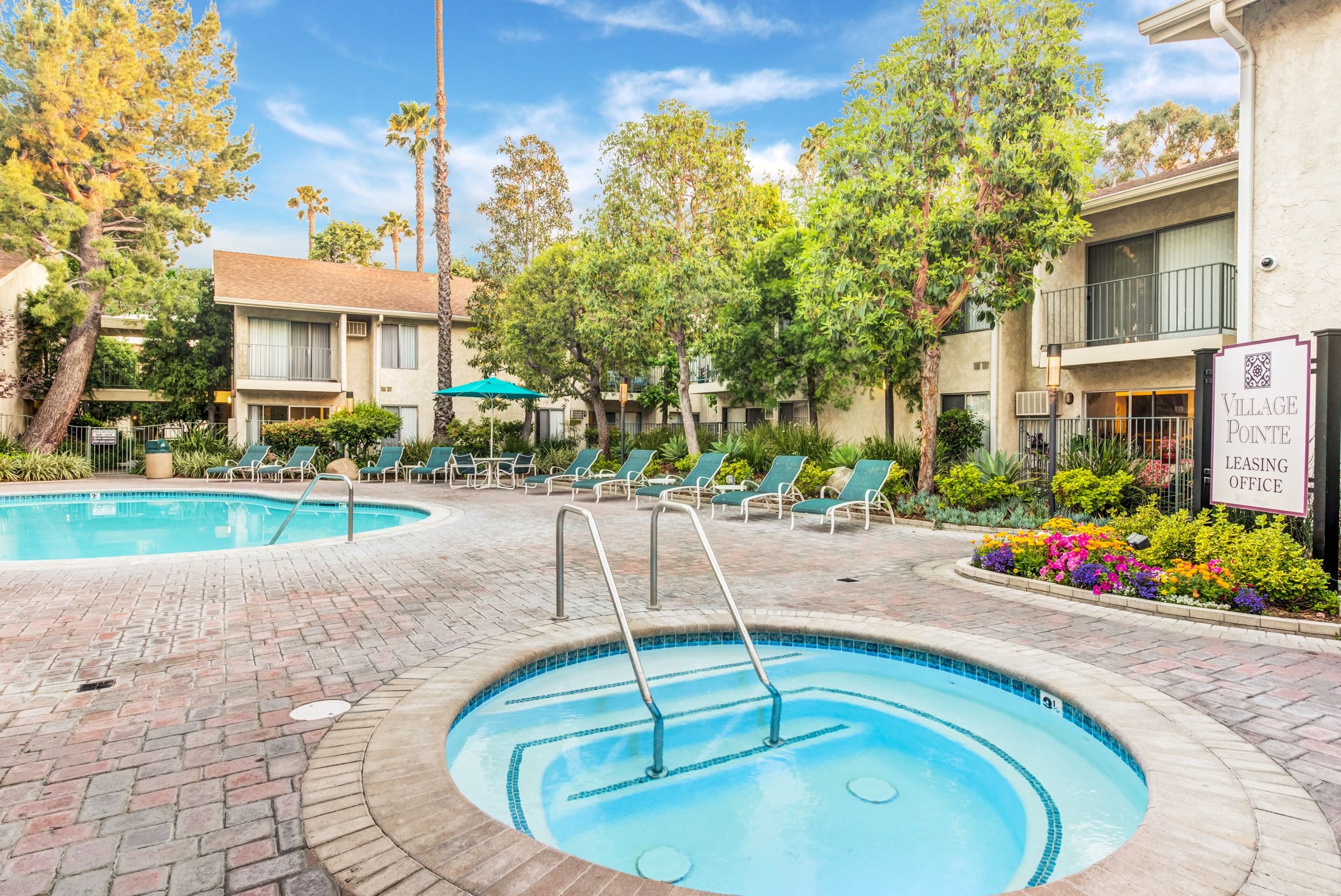 Village Pointe Apartments Image 2