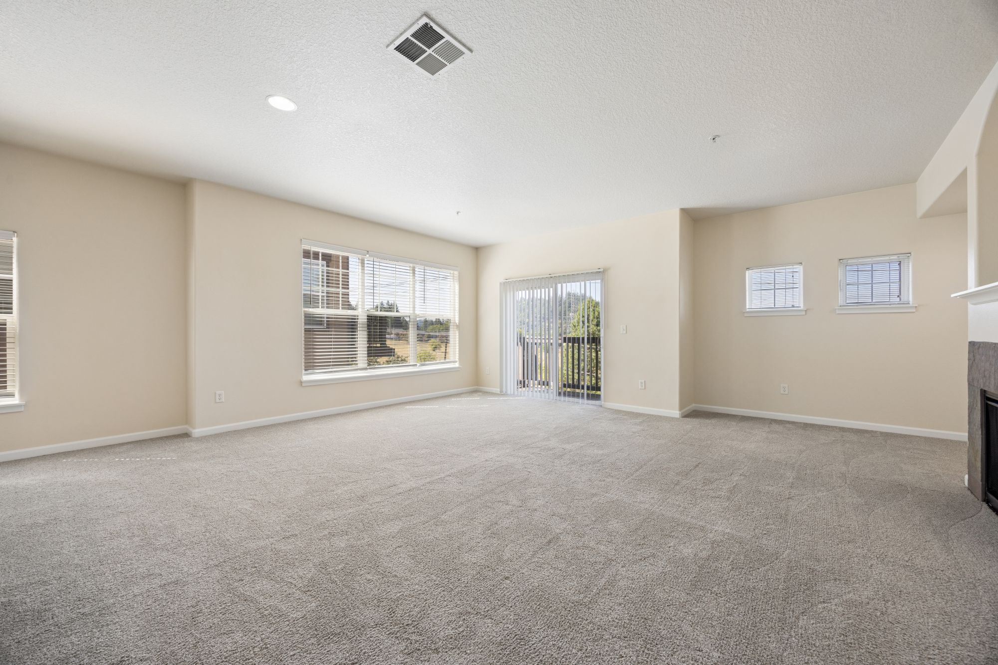 Springwater Crossing Image 7