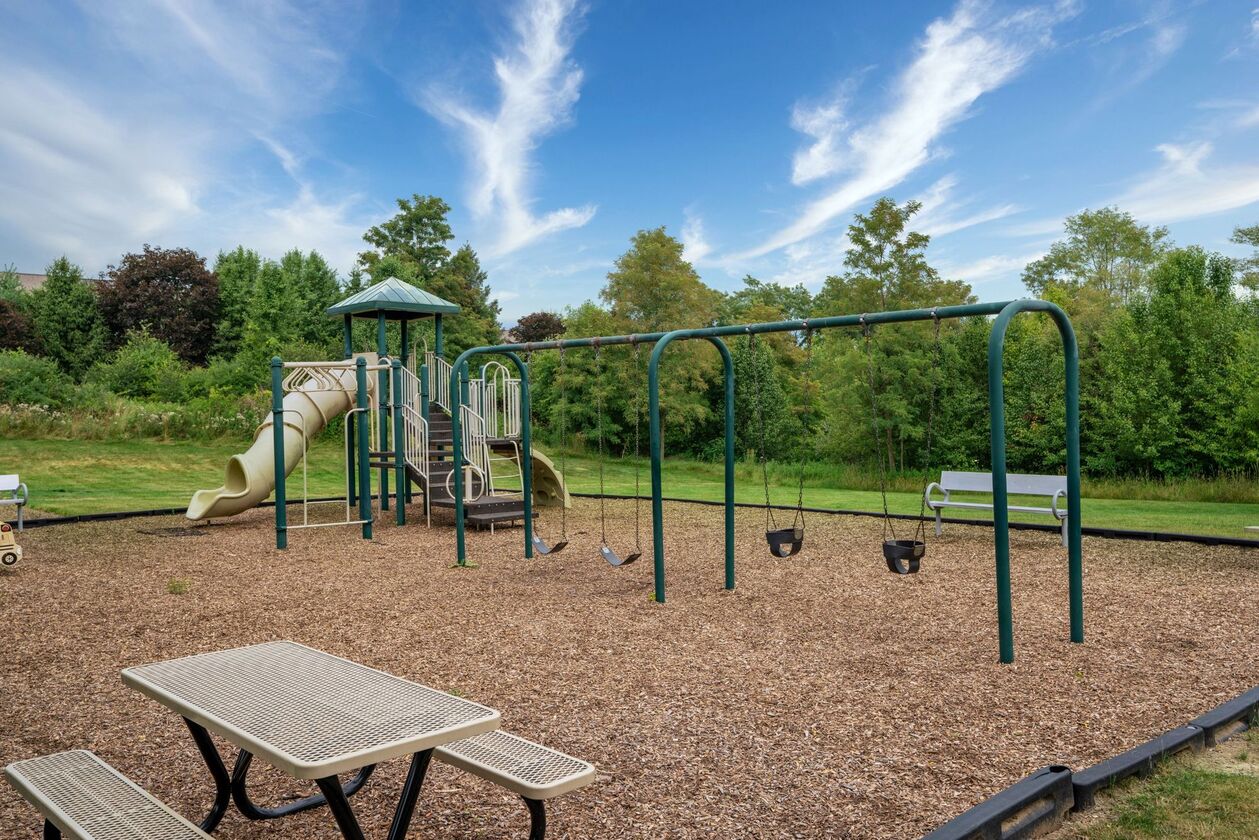 Hawthorne Community Image 11