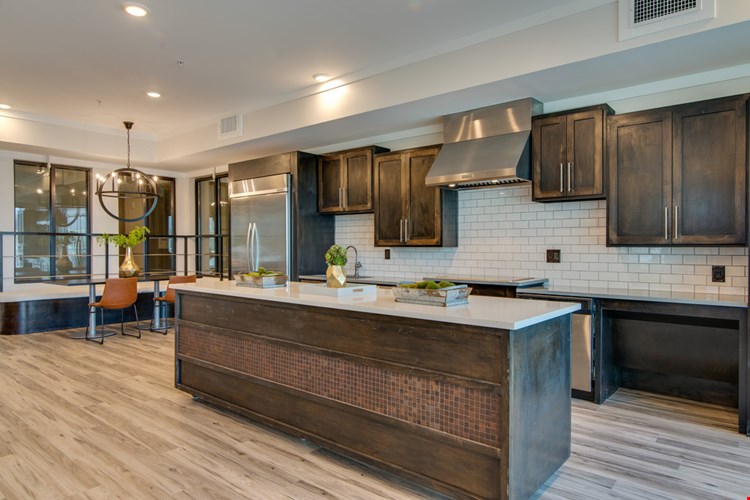 Eleven North Image 9