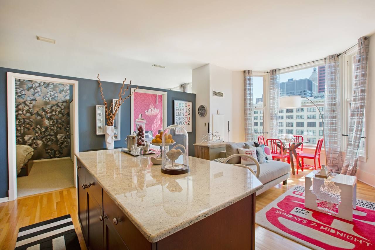 Fisher Building City Club Apartments Image 9