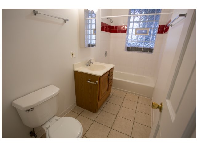 5237-5245 S Kenwood Avenue Image 1