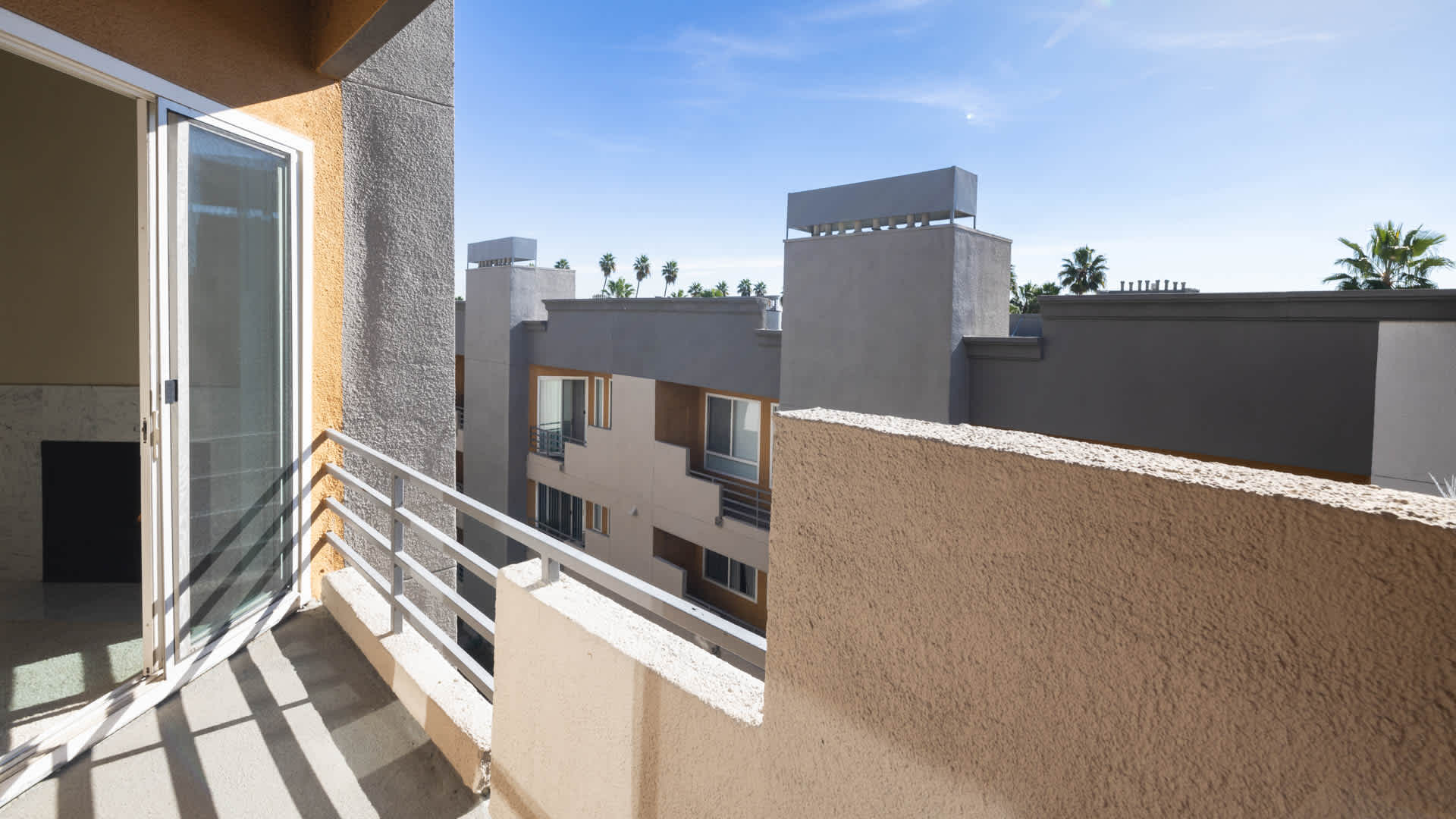 Vantage Hollywood Image 21