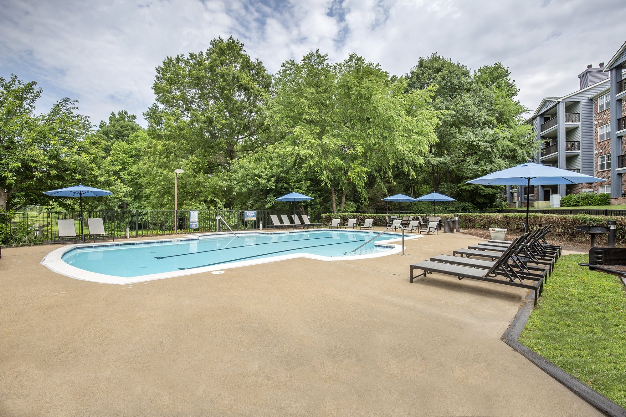 Wilde Lake Apartments Image 15