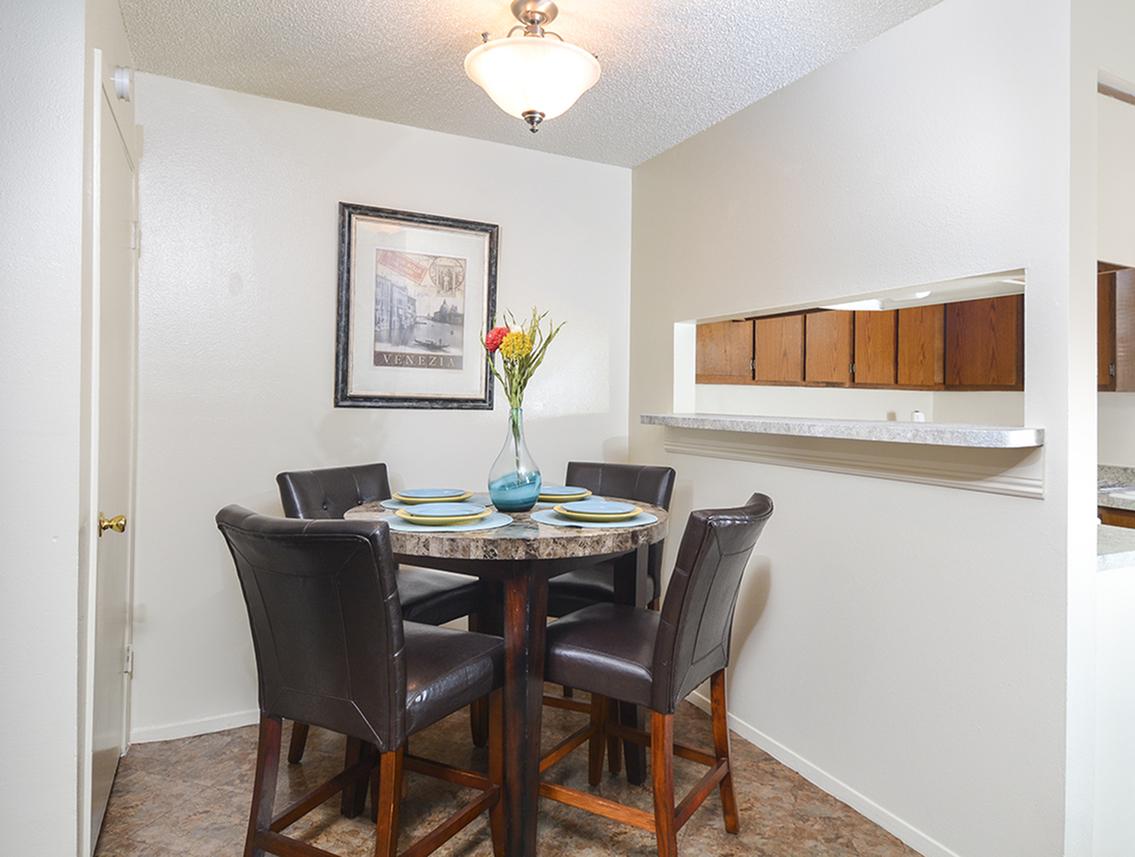 Country Crest Townhomes Image 6