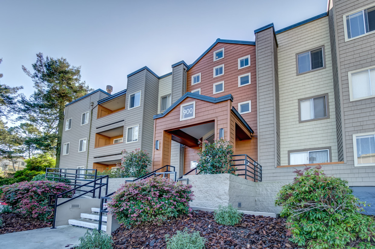 Serramonte Ridge Apartments Image 1