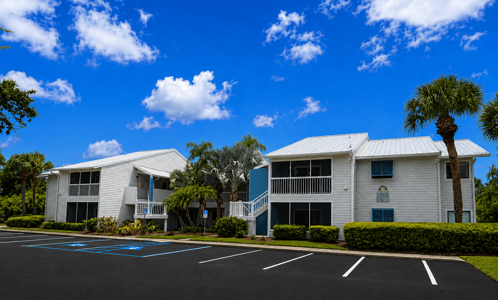 Coral Club Apartment Homes Image 21