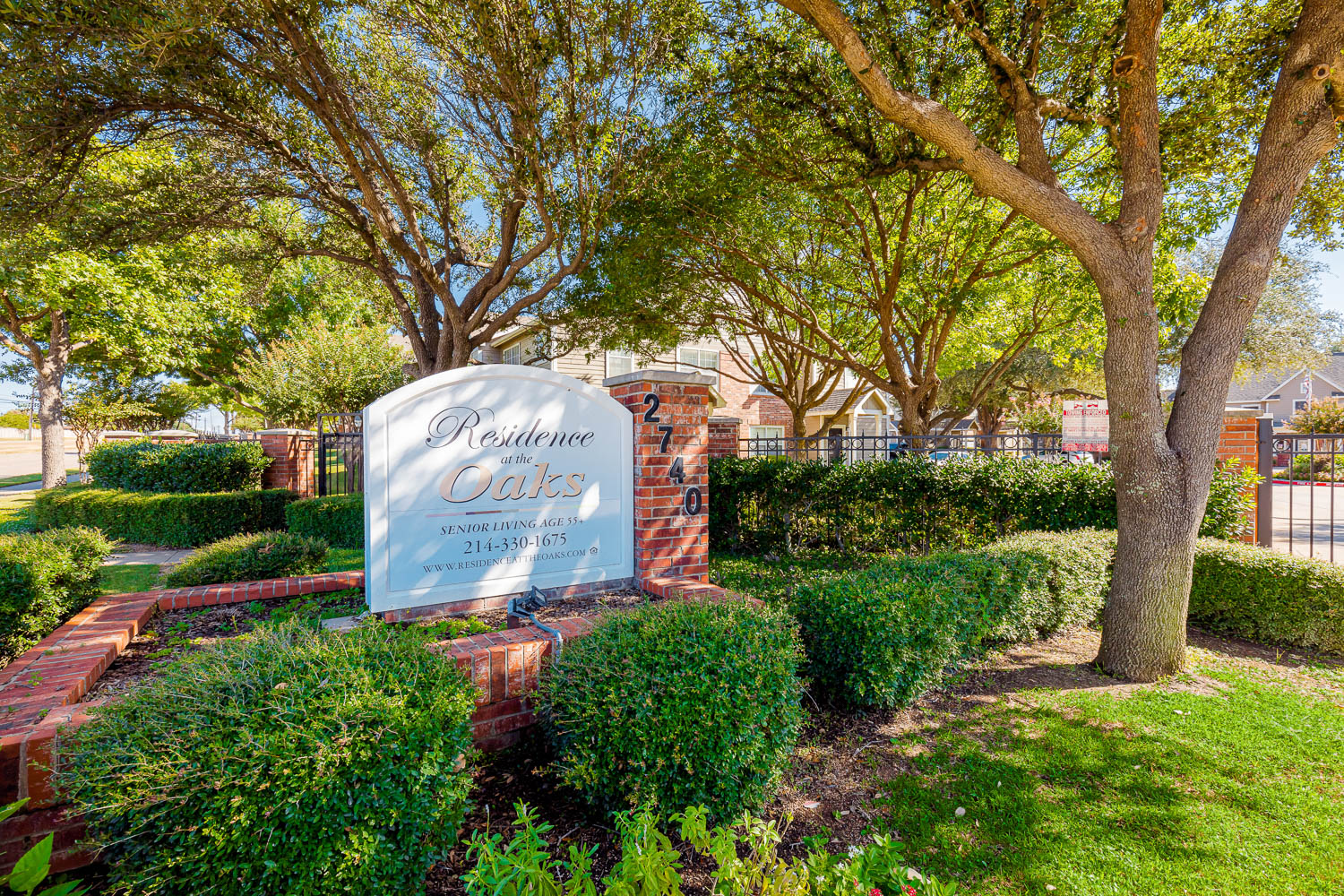 Residence at the Oaks Image 3