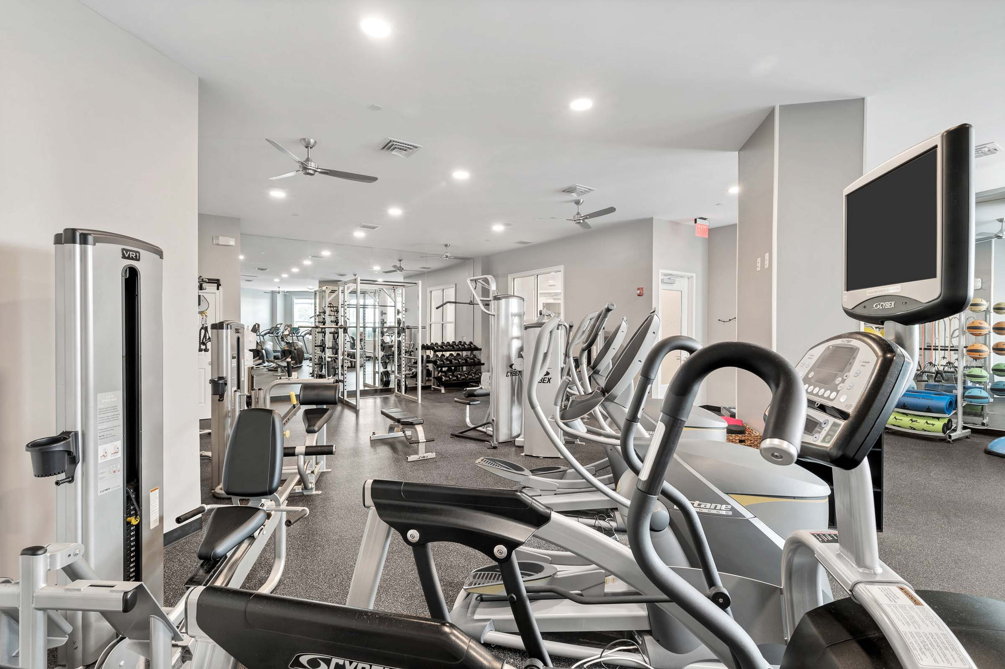 Camden Dulles Station Image 21