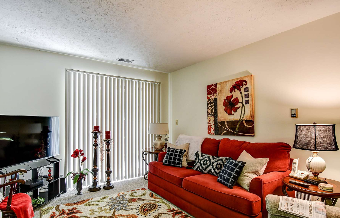 Hickory Knoll Image 2