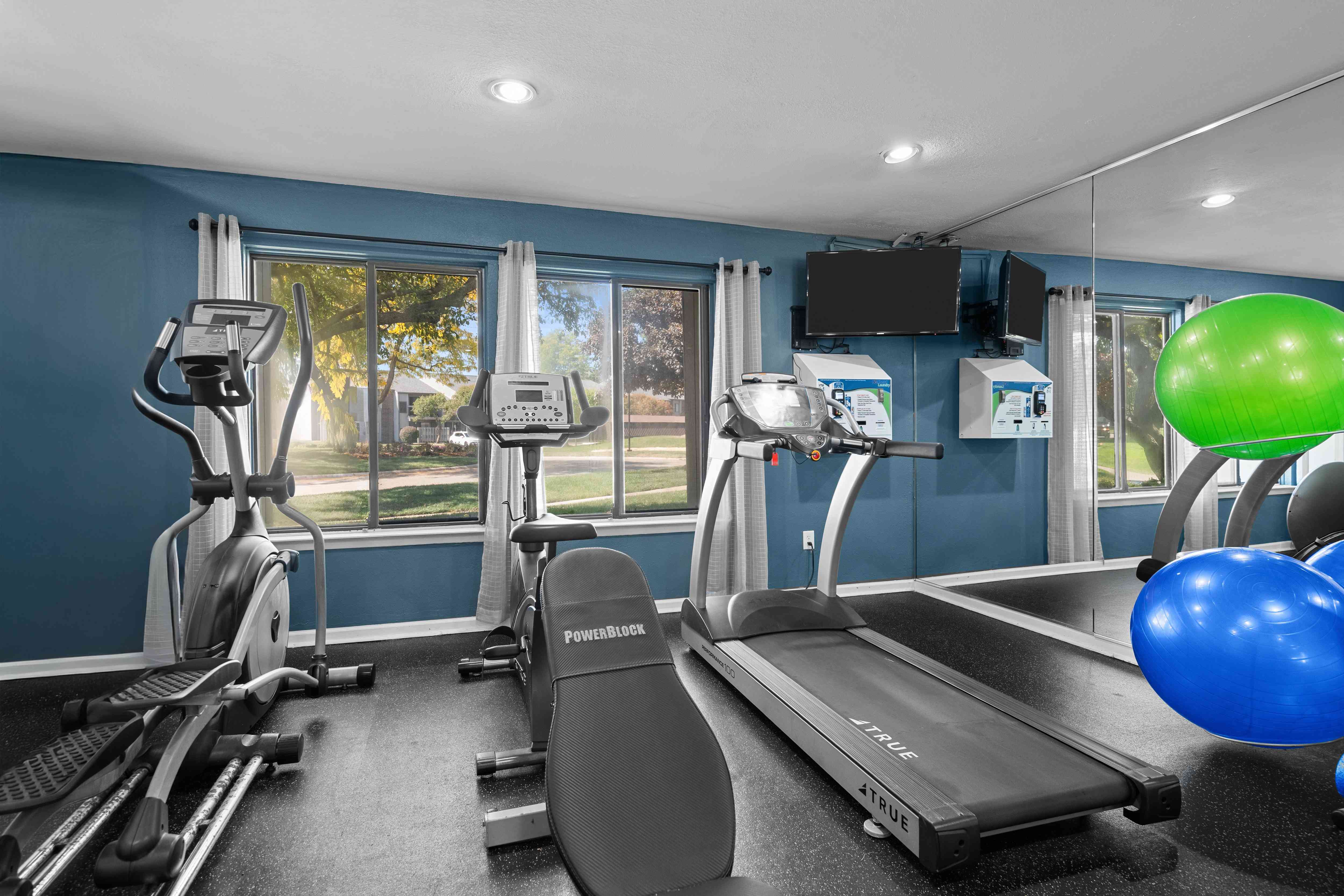 24 Hour Gym at Three Oaks Apartments in Troy, MI