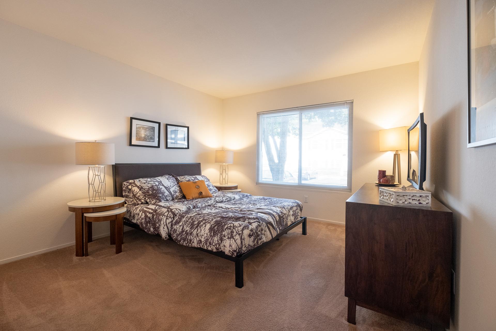 Whispering Hills Apartments Image 12