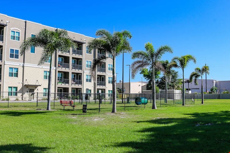 Varela Westshore Apartments Image 16