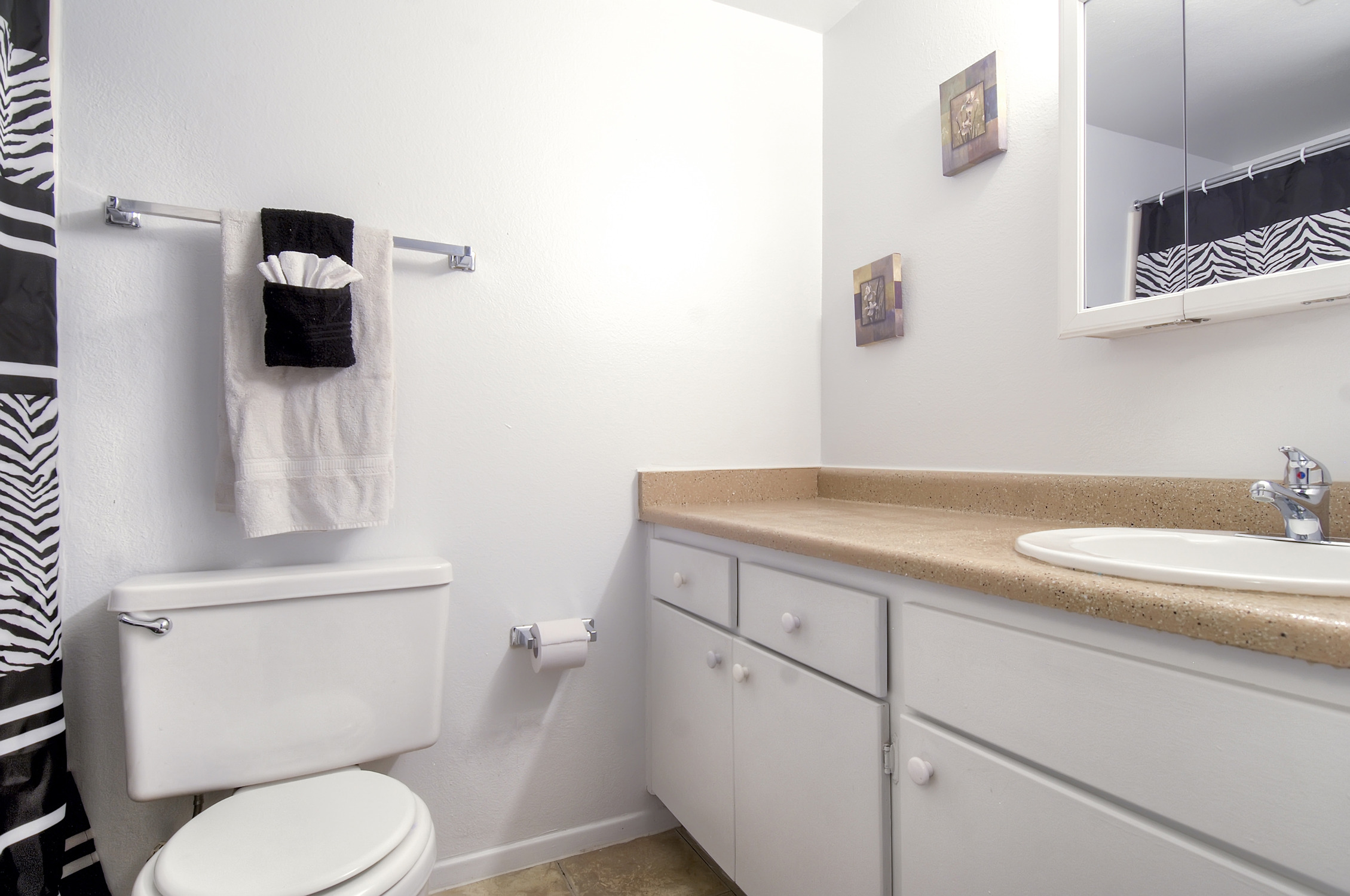 Lothlorien Apartments Image 20