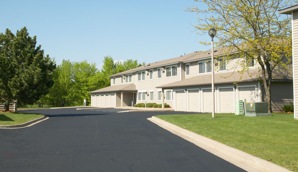 Apartments at Lake Village Lakeville