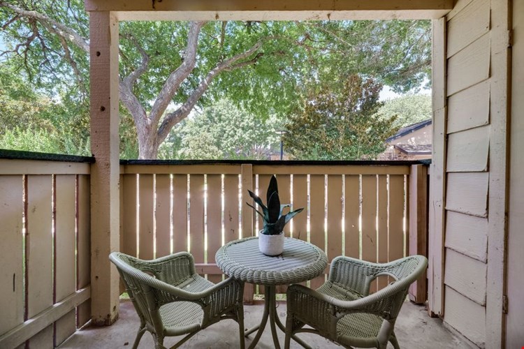 The Park at Wintergreen Apartments | DeSoto, TX  | Patio/Balcony