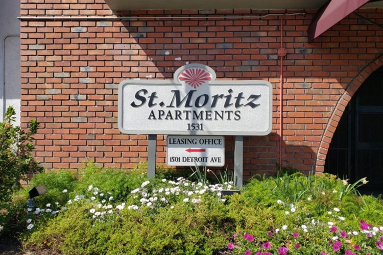 Saint Moritz Apartments Image 1