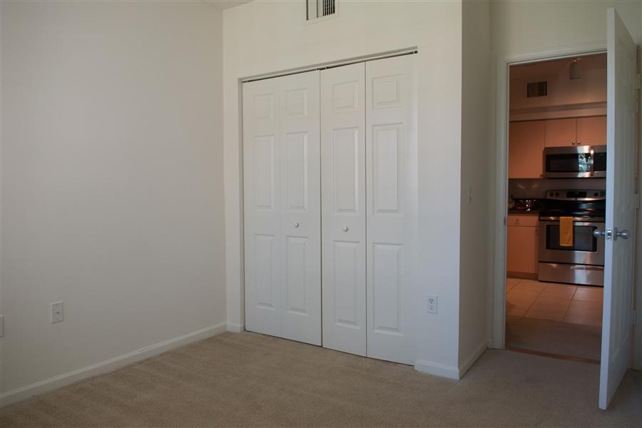 Miramar Lakes Apartments Image 5