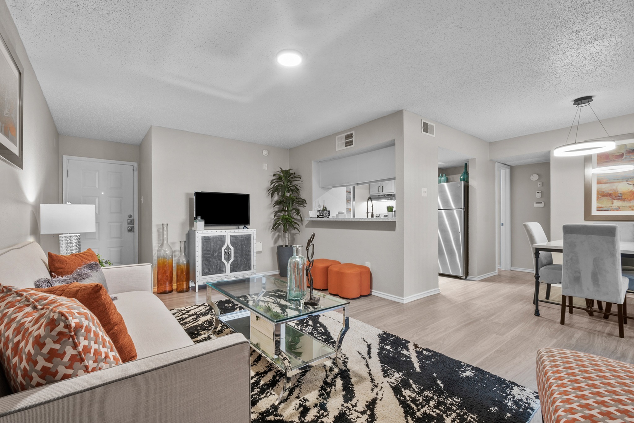 Post Oak Place Image 6