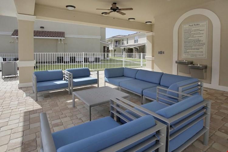 Courtyards at Estero Image 3