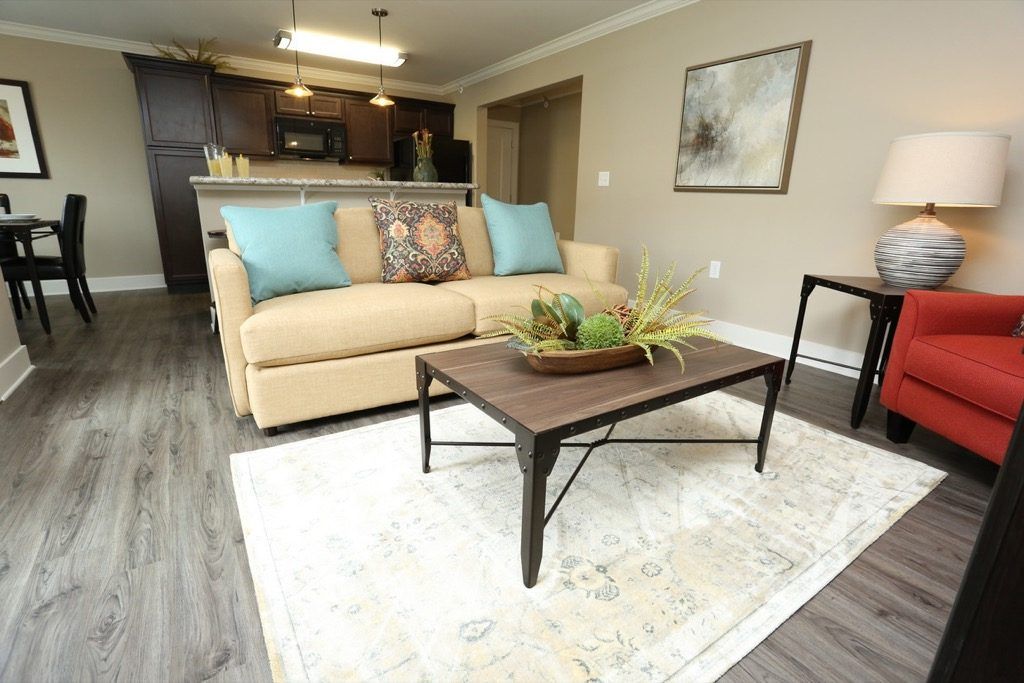 State Street Apartments Image 8