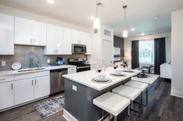 Allure on Parkway Image 16