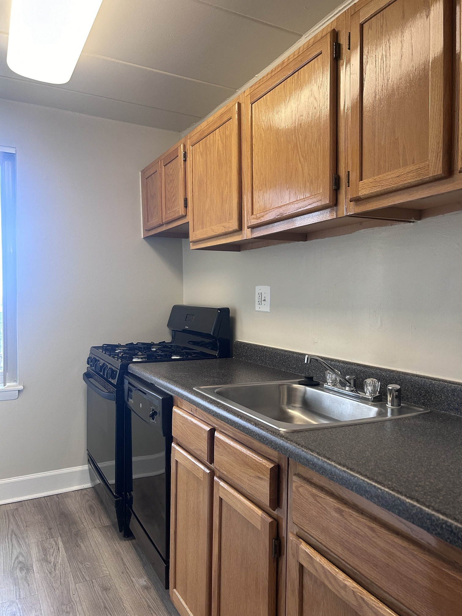 Middletowne & The Dona Image 49