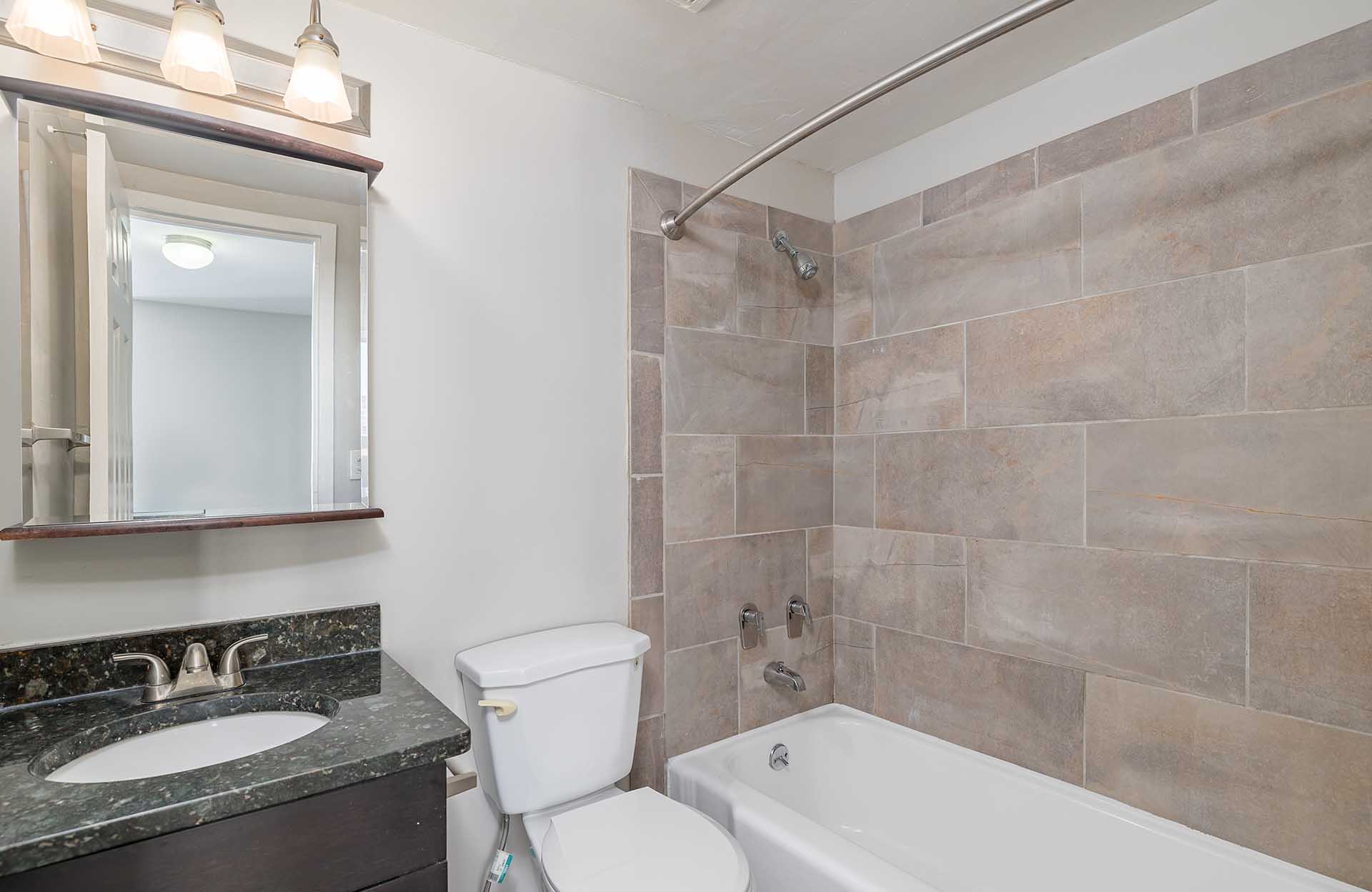 Arts Center Tower Apartments Image 18