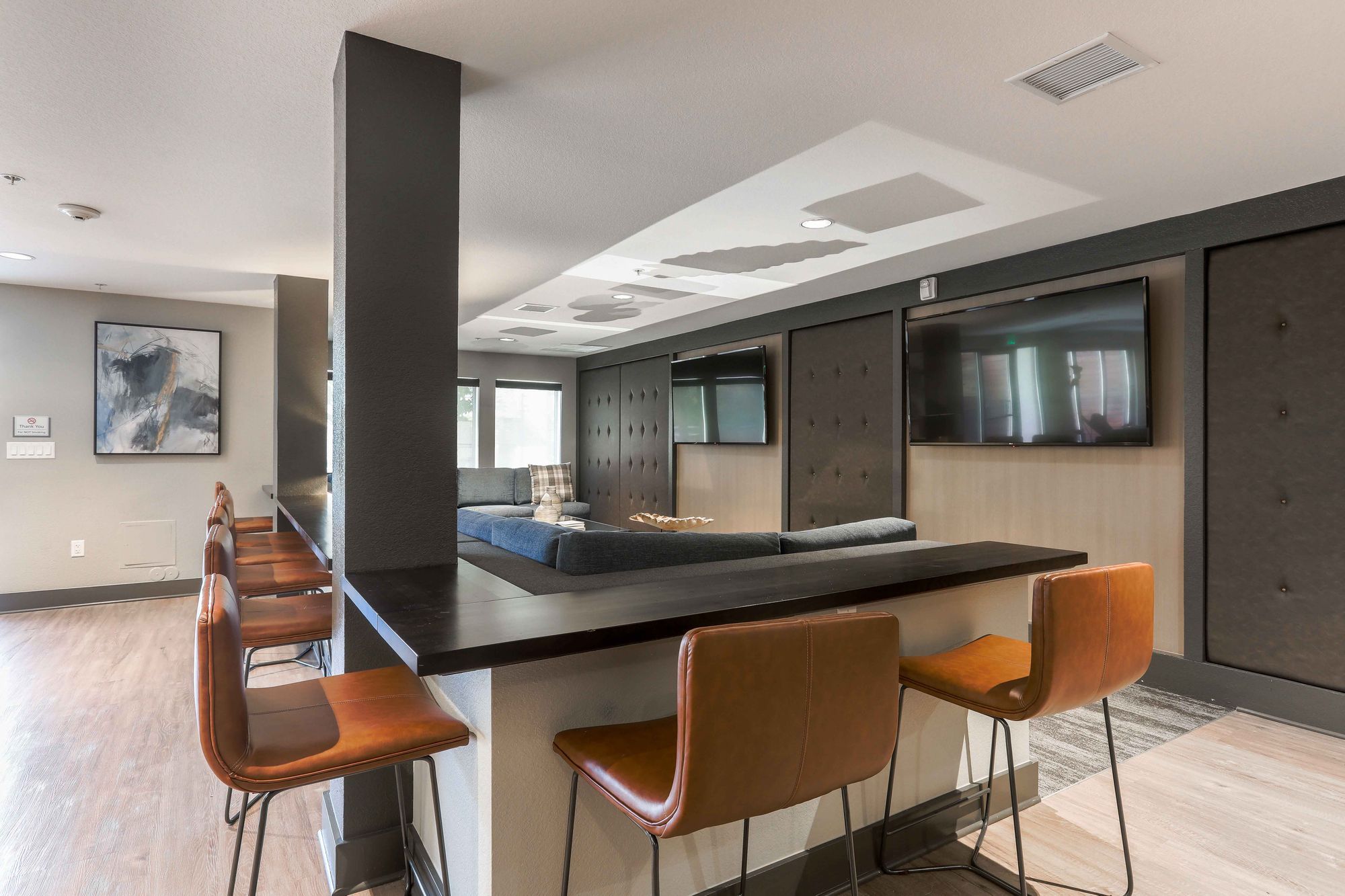 Summit at Flatirons Apartments Image 18