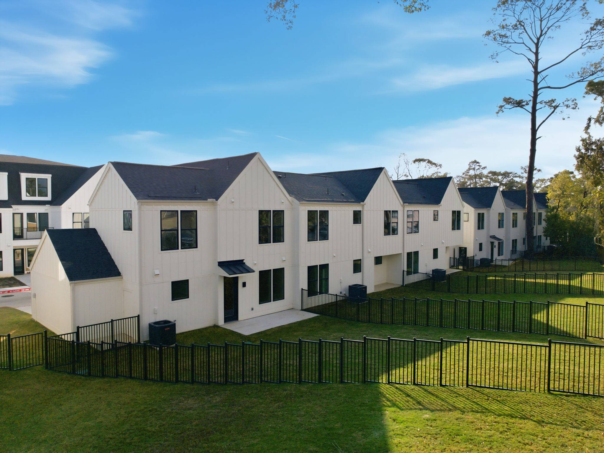 The Sylvan in the Woodlands Image 3
