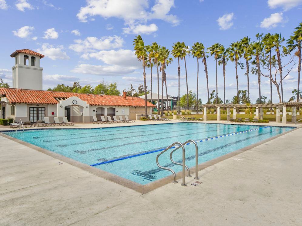 Enjoy full access to SAMLARC's amenities, including four pools