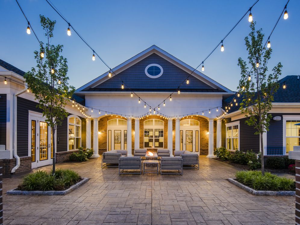 Resident Lounge Exterior