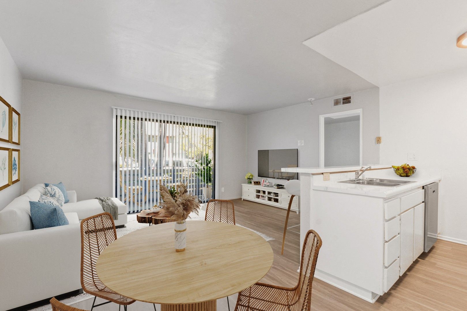 Parkwood Apartments Image 5